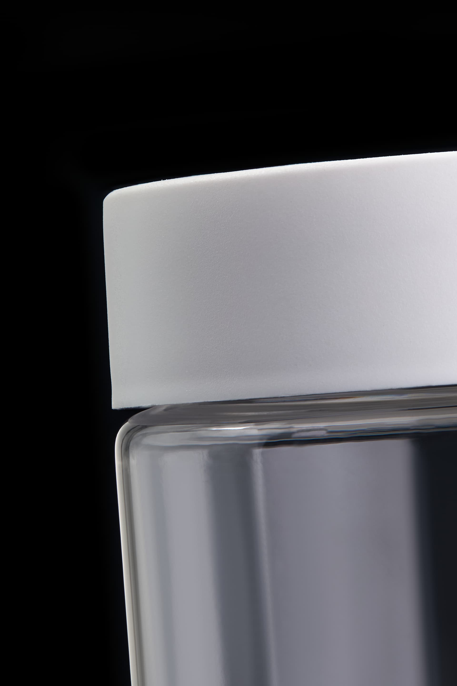 Child-Resistant Glass Jars: Cannabis Packaging for Licensed Brands